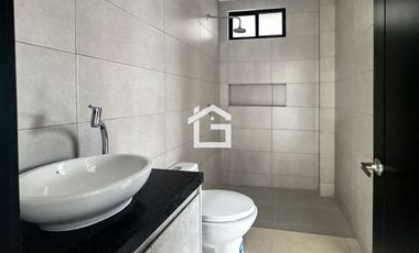 Casa en Venta, Modelo Ciprés, Urbanización Arboleia, Machala