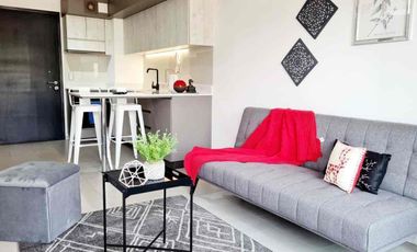 ARRIENDO DEPARTAMENTO AMOBLADO EDIFICIO CURITIBA