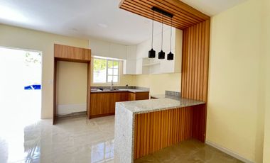 CASA VACACIONAL POR ESTRENAR EN VENTA SECTOR LENTA