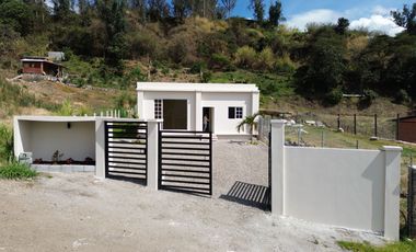 CASA VACACIONAL POR ESTRENAR EN VENTA SECTOR LENTA