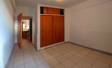 Departamento En Venta En Morón Con Patio