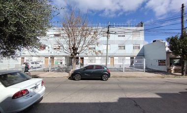 Departamento En Venta En Morón Con Patio