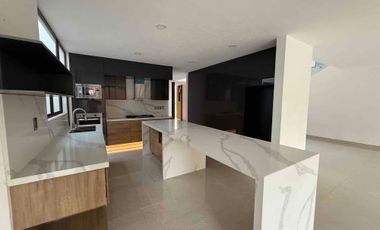 Residencia en venta fraccionamiento bosque Monarca