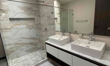 Residencia en venta fraccionamiento bosque Monarca