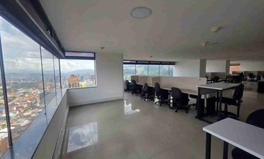 ARRIENDO OFICINA AMOBLADA EN CALLE 32 CENTRO INTERNACIONAL