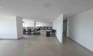 ARRIENDO OFICINA AMOBLADA EN CALLE 32 CENTRO INTERNACIONAL