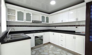 CASA EN ARRIENDO LAS VEGAS