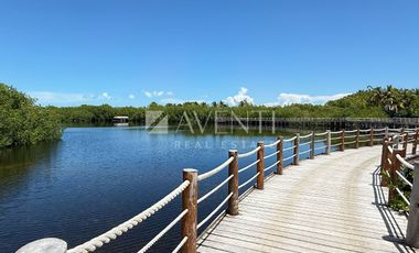 Terreno Habitacional en Venta, Laguna 1, Puerto Cancún, Cancún