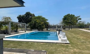 Terreno en venta. Fraccionamiento Jardines del Country, Zona Country, Villahermosa, Tabasco.