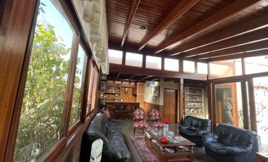 Oferta ! Venta de amplia casa 360at en c/residencial en exc/zona de S.Borja !