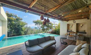 Hermosa Casa “la Cumbre” Dos Niveles, con Alberca, Jacuzzi, Chapoteadero y Jardín.