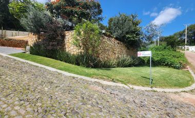 Hermosa Casa “la Cumbre” Dos Niveles, con Alberca, Jacuzzi, Chapoteadero y Jardín.