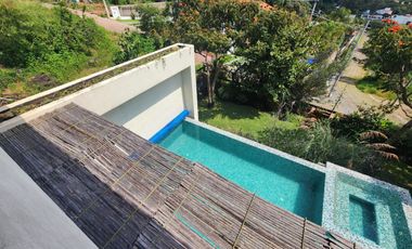 Hermosa Casa “la Cumbre” Dos Niveles, con Alberca, Jacuzzi, Chapoteadero y Jardín.