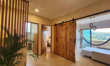 Hermosa Casa “la Cumbre” Dos Niveles, con Alberca, Jacuzzi, Chapoteadero y Jardín.