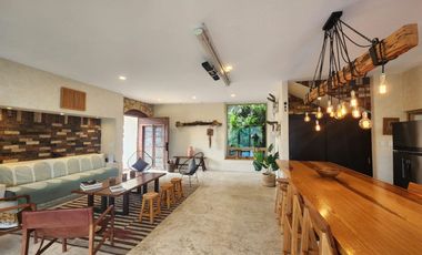 Hermosa Casa “la Cumbre” Dos Niveles, con Alberca, Jacuzzi, Chapoteadero y Jardín.