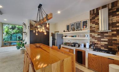 Hermosa Casa “la Cumbre” Dos Niveles, con Alberca, Jacuzzi, Chapoteadero y Jardín.