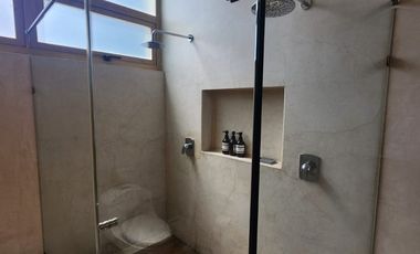 Hermosa Casa “la Cumbre” Dos Niveles, con Alberca, Jacuzzi, Chapoteadero y Jardín.