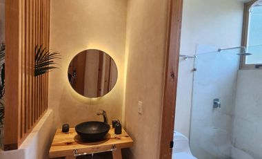 Hermosa Casa “la Cumbre” Dos Niveles, con Alberca, Jacuzzi, Chapoteadero y Jardín.