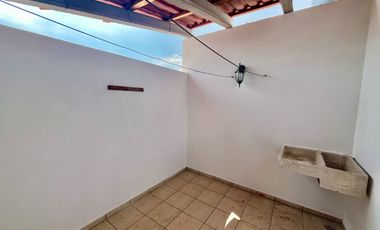 CASA EN RENTA PASEOS DEL SOL