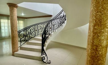 CASA EN RENTA PASEOS DEL SOL