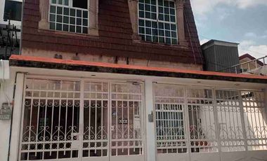 Casa en venta en Valle Dorado, Tlalnepantla