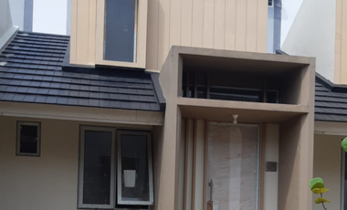 FOR SALE! A BEAUTIFUL MINIMALIST HOUSE AT SPRINGHILL YUME LAGOON WITH A STRATEGIC LOCATION IN THE CISAUK AREA