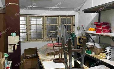dijual rumah usaha di tengah kota