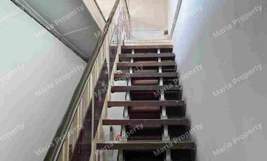 dijual rumah usaha di tengah kota