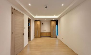 5 BEDROOMS TOWNHOUSE FOR SALE IN BF HOMES PARANAQUE CITY