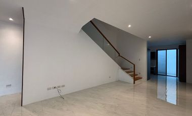 5 BEDROOMS TOWNHOUSE FOR SALE IN BF HOMES PARANAQUE CITY