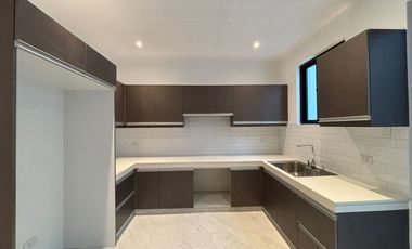 5 BEDROOMS TOWNHOUSE FOR SALE IN BF HOMES PARANAQUE CITY