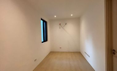 5 BEDROOMS TOWNHOUSE FOR SALE IN BF HOMES PARANAQUE CITY