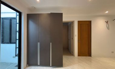 5 BEDROOMS TOWNHOUSE FOR SALE IN BF HOMES PARANAQUE CITY