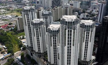 Corner Unit! Large Room with 5 Parking Spaces! Condo for Sale – Belle Grand Rama 9 (Belle Avenue) 2 Bedrooms, 2 Bathrooms, 95.38 sq.m.