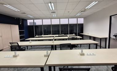 Office for Rent at RDTX Square 210 M2 Furnished Near MRT Benhil Acces