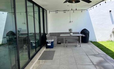 CASA EN RENTA FRACCIONAMIENTO LA RIOJA