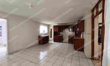 VENTA DE CASA ZONA CENTRO SALTILLO, COAH. DE UNA SOLA PLANTA