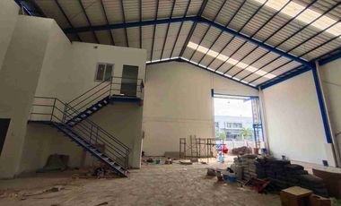 Disewakan Gudang Baru di Deltasilicon 3 luas 1.710m² akses conteiner