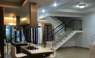 DISEWAKAN RUMAH MINIMALIS DIKAWASAN KEMANG JAKARTA SELATAN