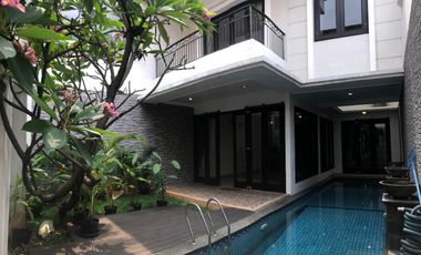 DISEWAKAN RUMAH MINIMALIS DIKAWASAN KEMANG JAKARTA SELATAN