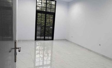 disewakan bangunan baru teluk gong