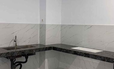 disewakan bangunan baru teluk gong