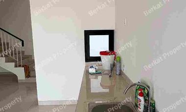 Disewakan  Metland Cakung