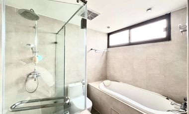 Hot Deal! Corner Mixed-use Condo – Pet Friendly with Tennis Court | For Sale: Asoke Towers