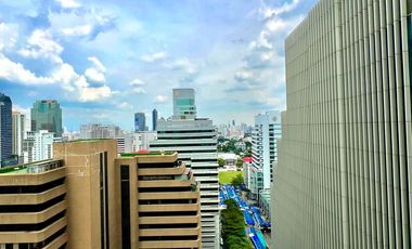 Hot Deal! Corner Mixed-use Condo – Pet Friendly with Tennis Court | For Sale: Asoke Towers