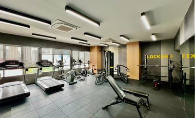 Hot Deal! Corner Mixed-use Condo – Pet Friendly with Tennis Court | For Sale: Asoke Towers