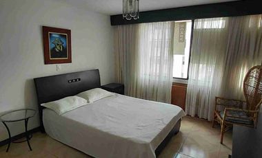 VENDO BUCARAMANGA  ALTOS DE CABECERA  CARRERA 39 AMPLIO APARTAMENTO  DE 198 METROS  exelente estado, edificio clásico administración  económica.PRECIO DE OPORTUNIDAD