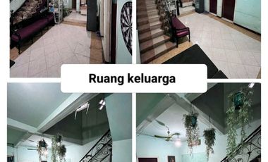 Dijual Cepat Rumah HOOK Siap Huni Bangunan 2,5 Lantai LOKASI  Dukuh Menanggal Gayungan Surabaya