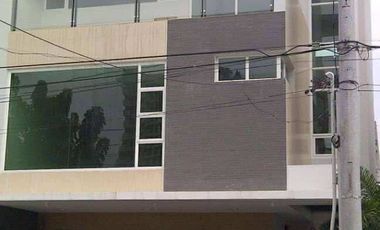 Modern 4 Bedroom Townhouse for Lease in Mahogany Place 2, Acacia, Taguig City
