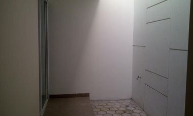 Disewakan Rumah 2 Lantai Siap Huni dicluster Australia Green Lake City